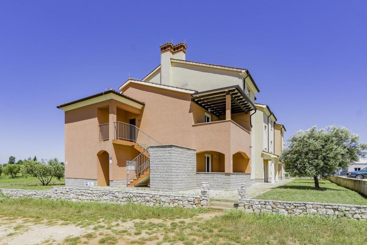 Apartments Monte Rosso Savudrija Exterior photo