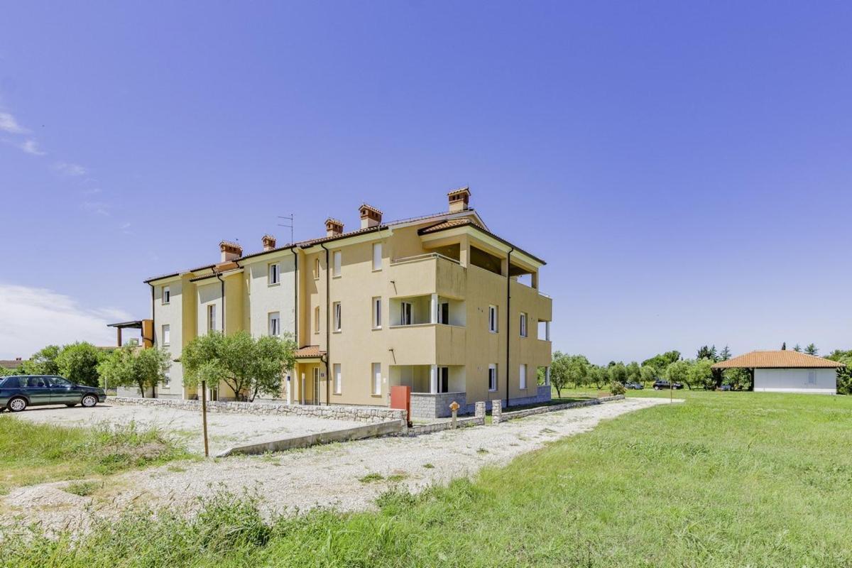 Apartments Monte Rosso Savudrija Exterior photo