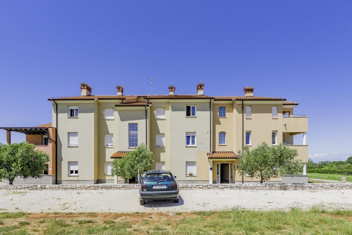 Apartments Monte Rosso Savudrija Exterior photo