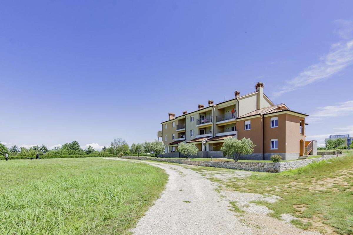 Apartments Monte Rosso Savudrija Exterior photo