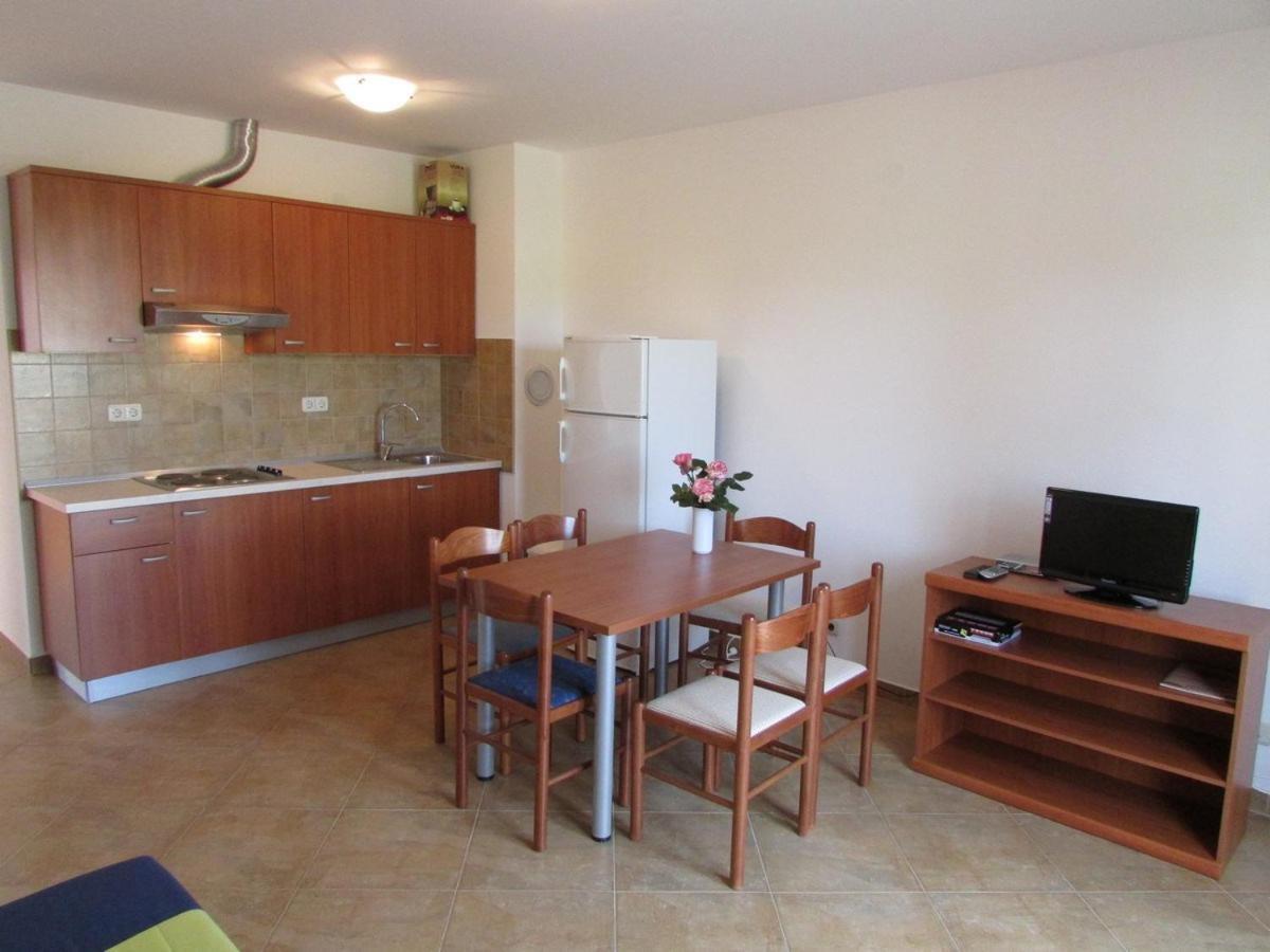 Apartments Monte Rosso Savudrija Exterior photo