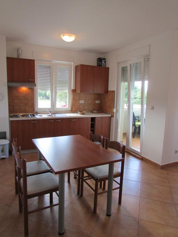 Apartments Monte Rosso Savudrija Exterior photo